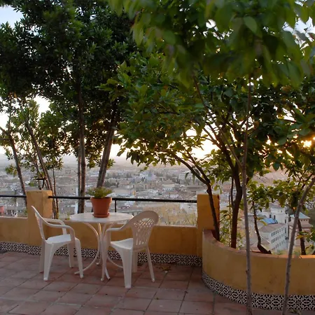 Carmen En El Albaicin Con Jardin Y Vistas-3
